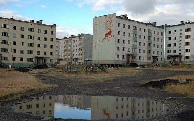 Кадыкчан заброшенный город